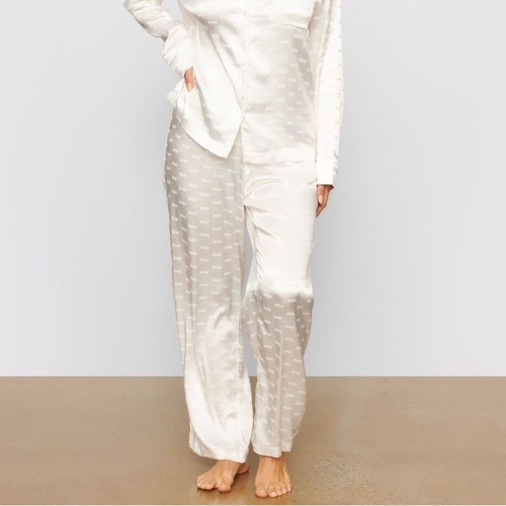 SKIMS Logo Jacquard Robe, Pant & Bra SET - Marble XXS